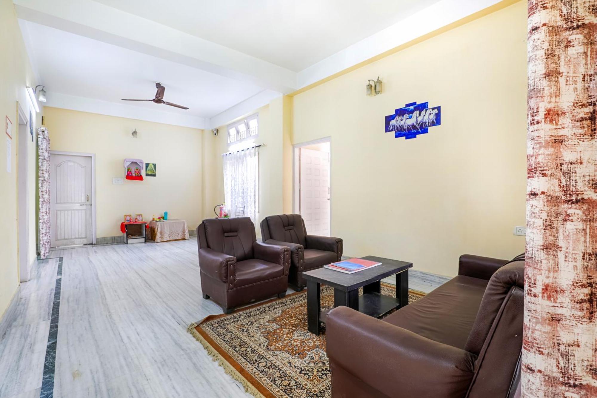 Green Vista Homestay Гувахати Экстерьер фото