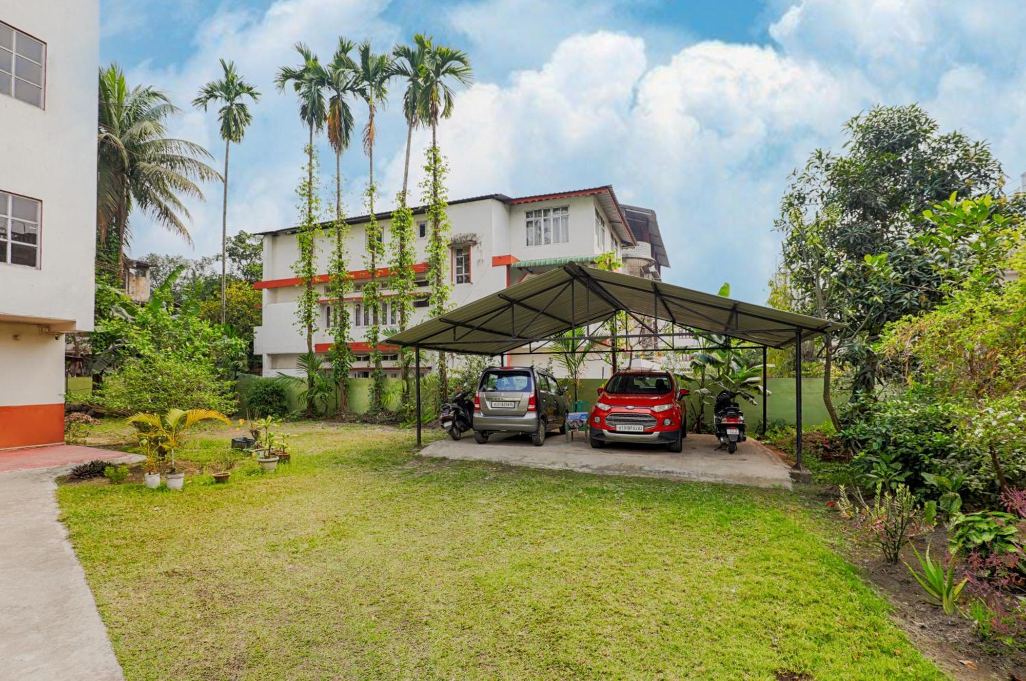 Green Vista Homestay Гувахати Экстерьер фото