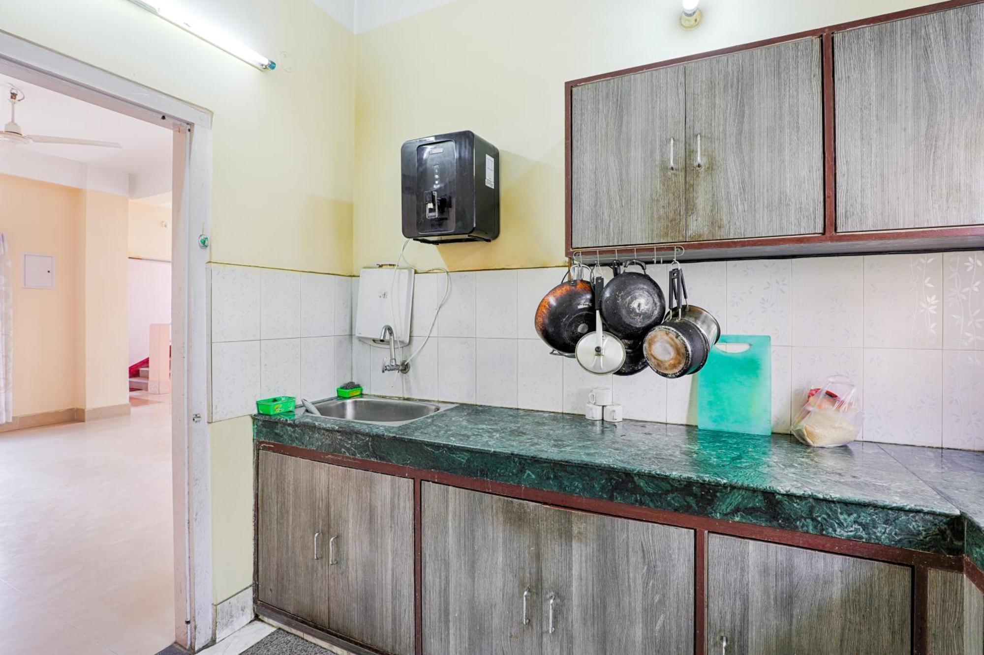 Green Vista Homestay Гувахати Экстерьер фото